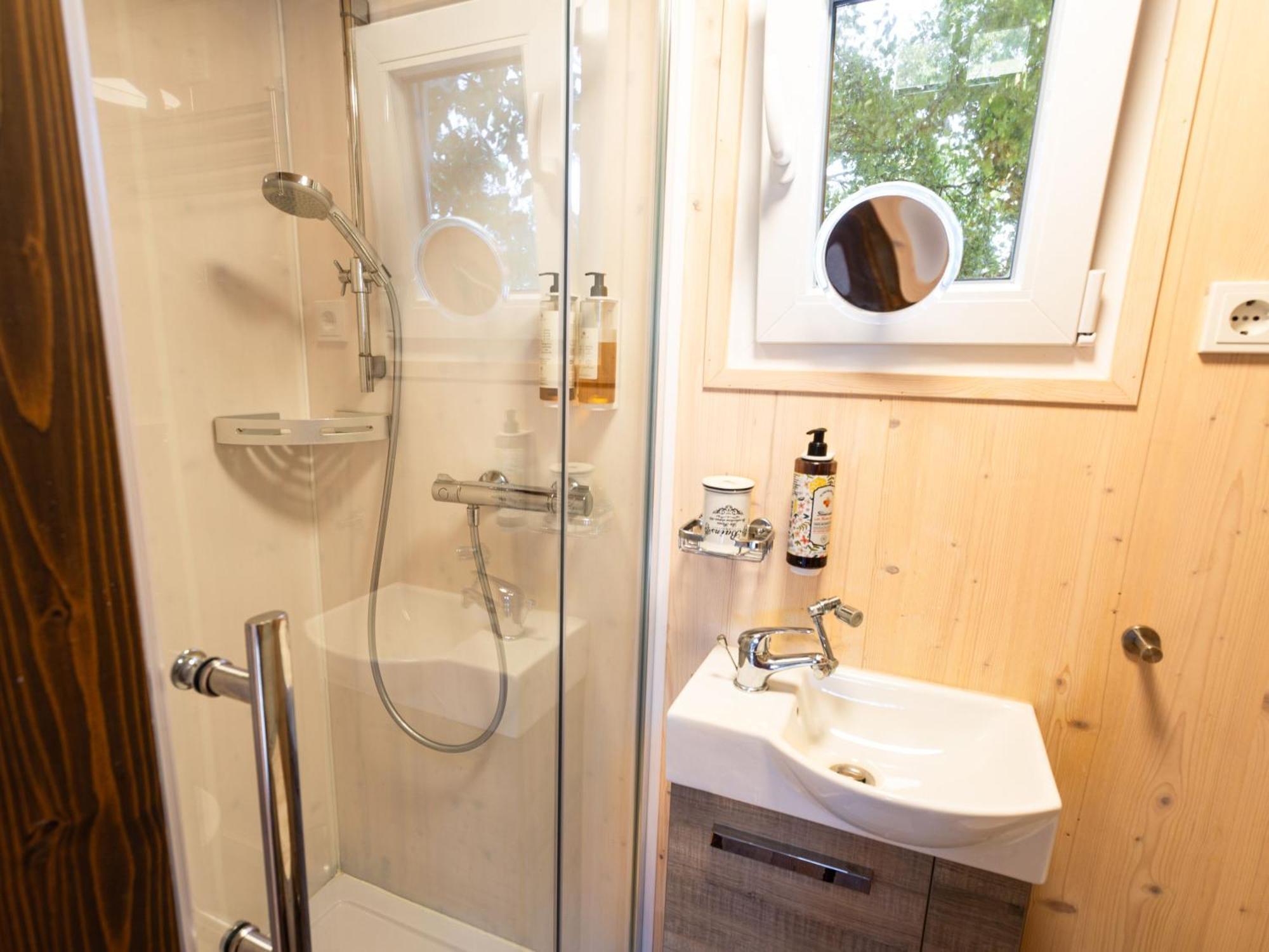 Tiny House Auf Der Alpaka Farm Villa Rubkow ภายนอก รูปภาพ